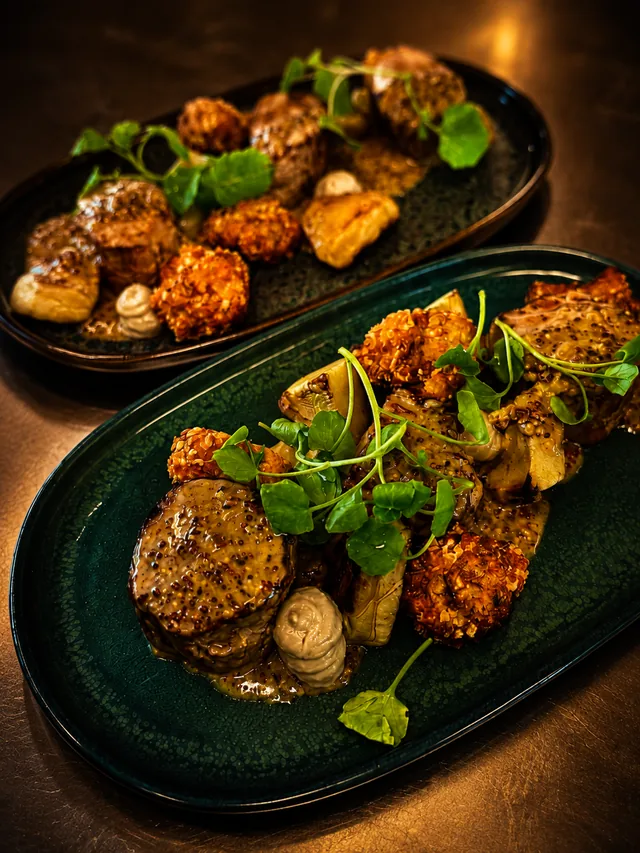 Filet mignon sauce moutarde à l’ancienne, artichauts grillés et croquettes croustillantes